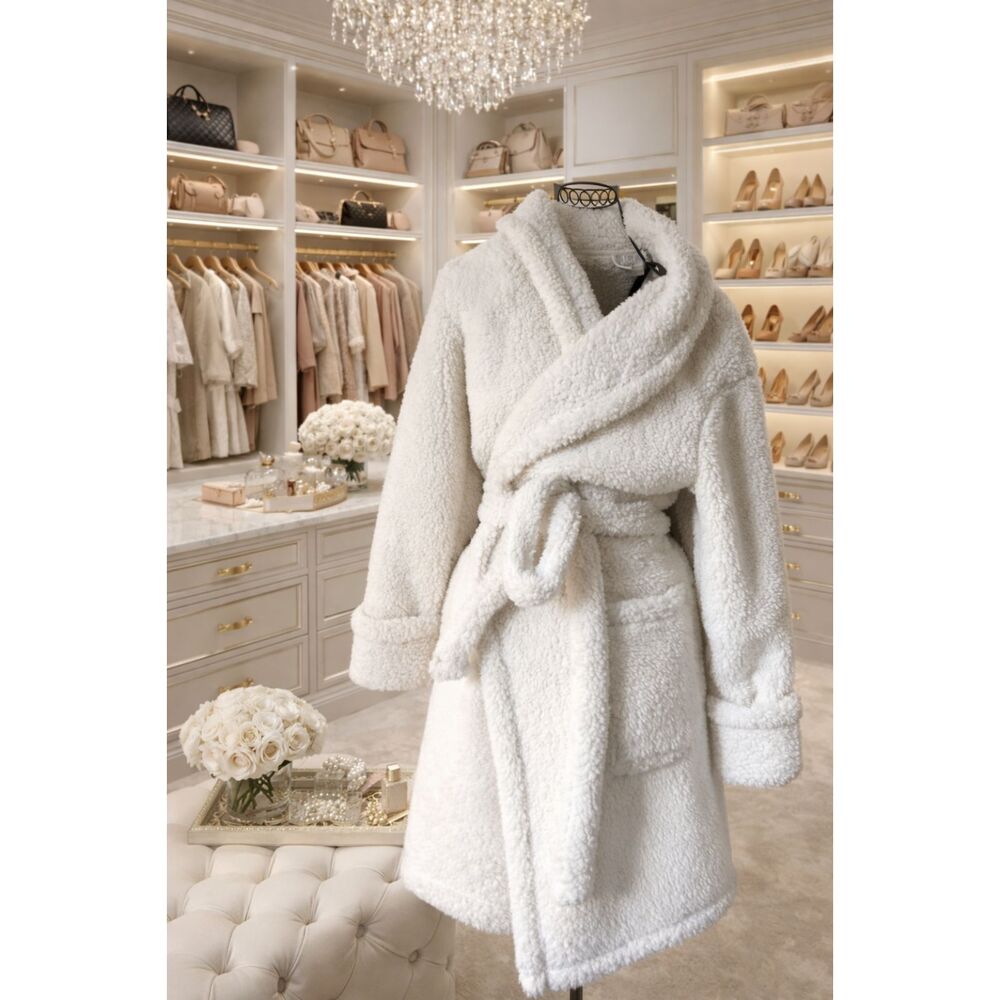 Pottery Barn white Cozy Comfort Robe Size small, New